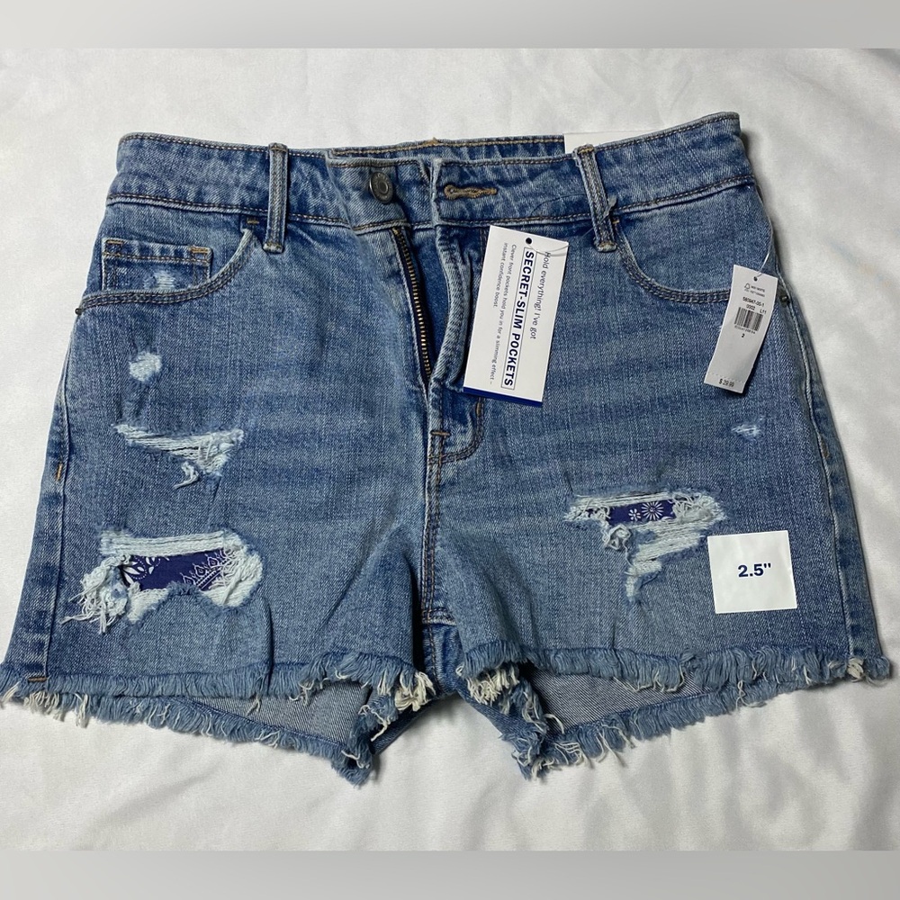 NWT old navy SZ 2 high rise cutoff denim short with paisley handkerchief detail